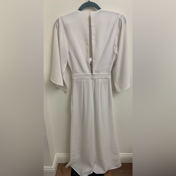 bebe White Tie Front Wide Leg Jumpsuit | Deep V Flowy Sleeve Full Length Size 00 - Picture 3 of 15